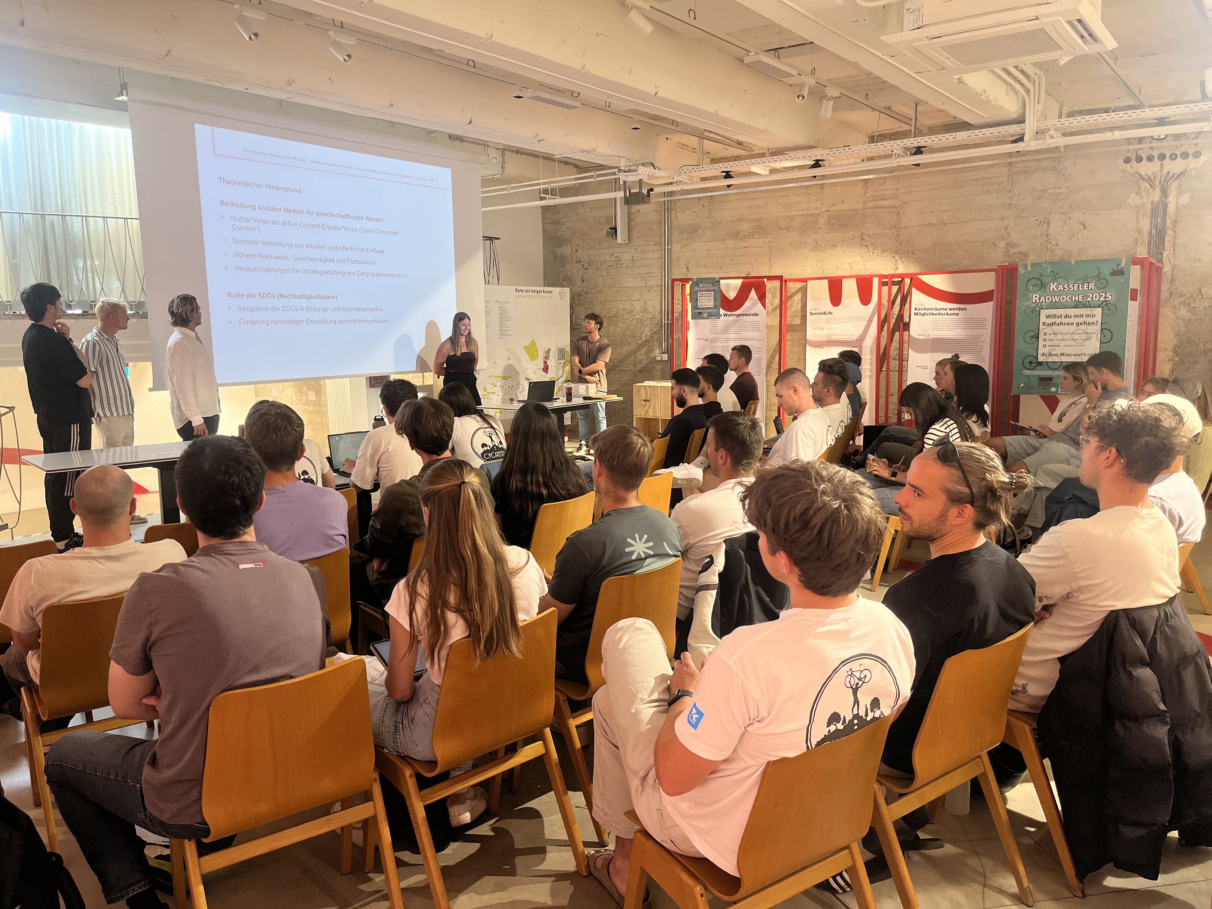 Evaluationstreffen zur Radwoche ’25 im Uni:Lokal